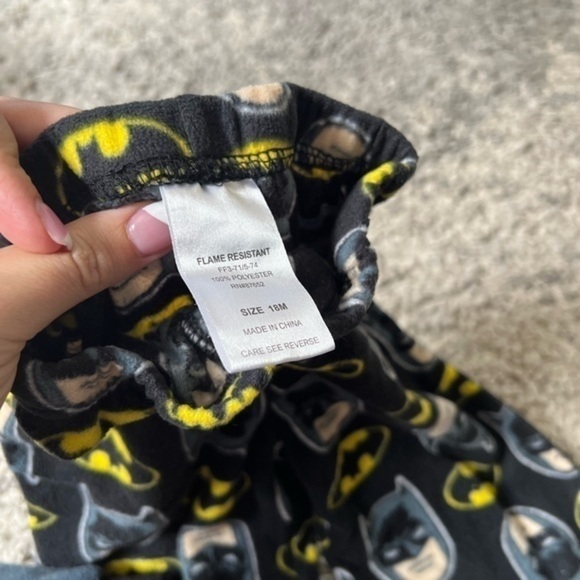 Batman pjs - Picture 6 of 7
